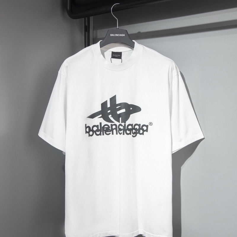Ba*len*cia*ga t-shirts